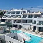 Kikere Hotel